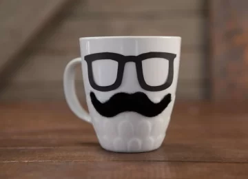 29510456_fake-moustache-and-spectacles-on-mug