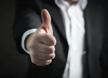 Thumbs-Up-Pexels-768x481